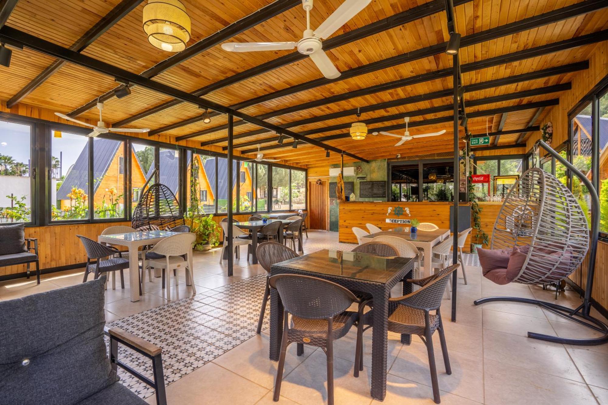 Karaöz Sapphire Bungalows Kumluca Bagian luar foto