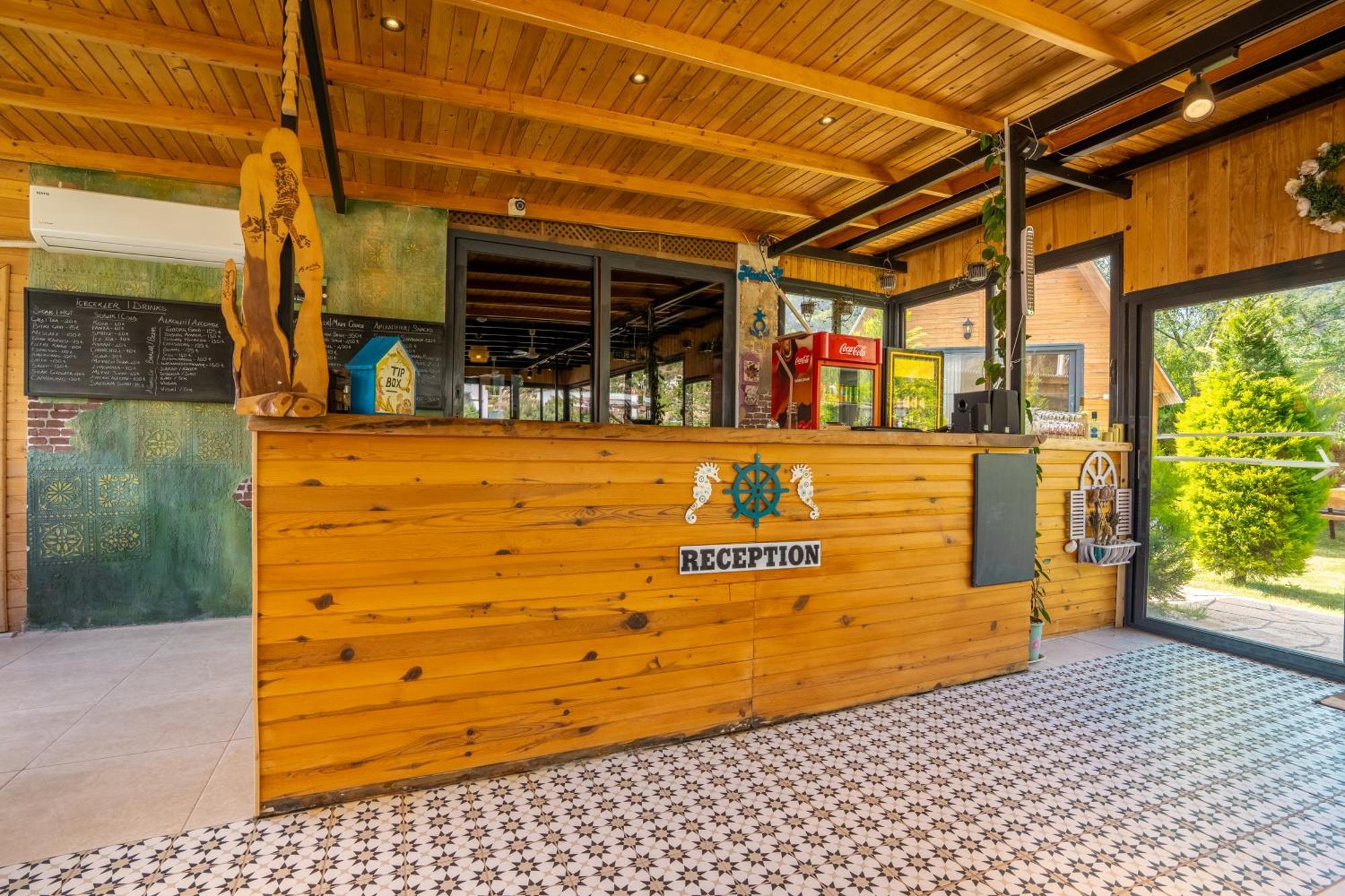 Karaöz Sapphire Bungalows Kumluca Bagian luar foto