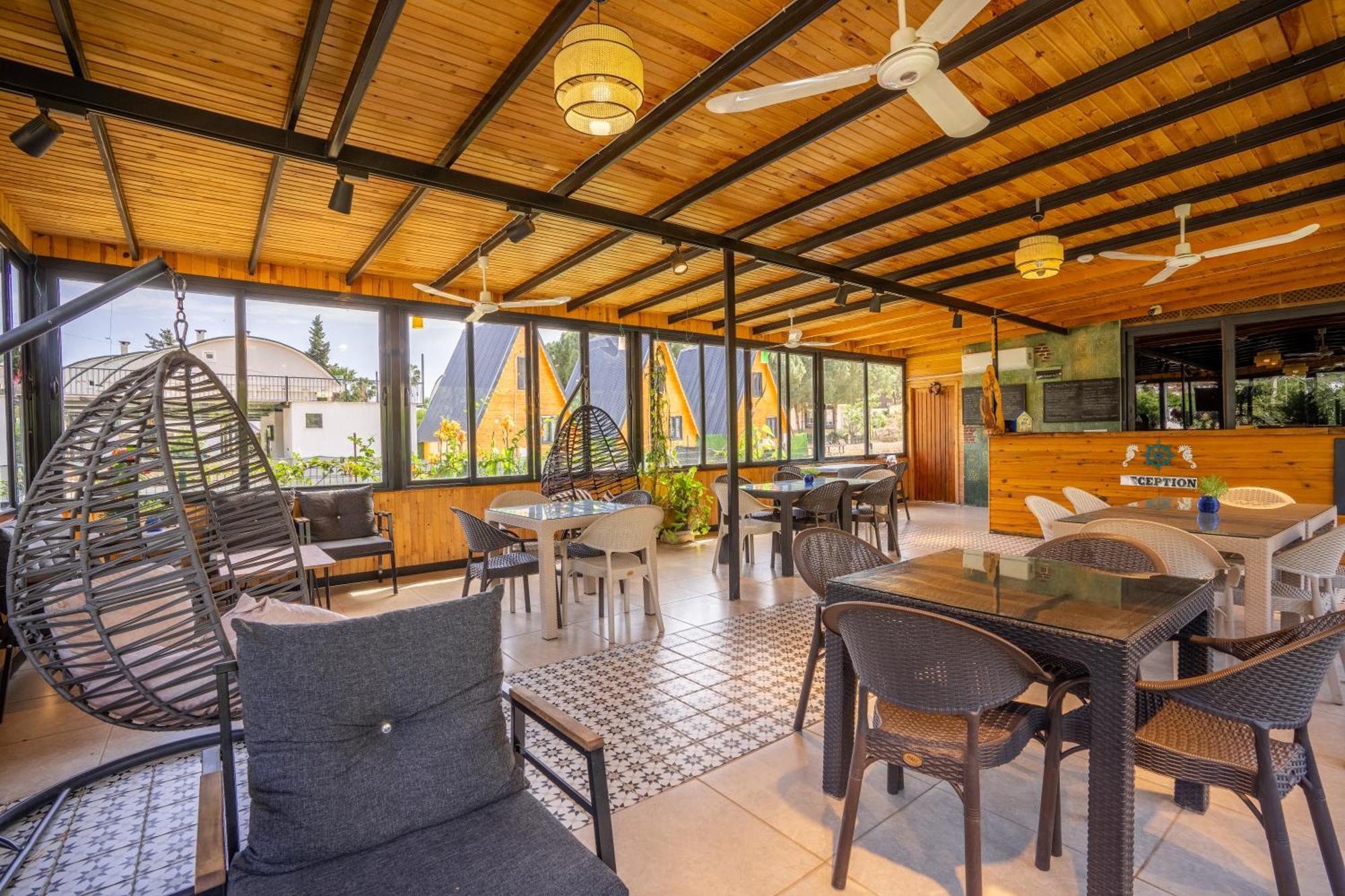 Karaöz Sapphire Bungalows Kumluca Bagian luar foto
