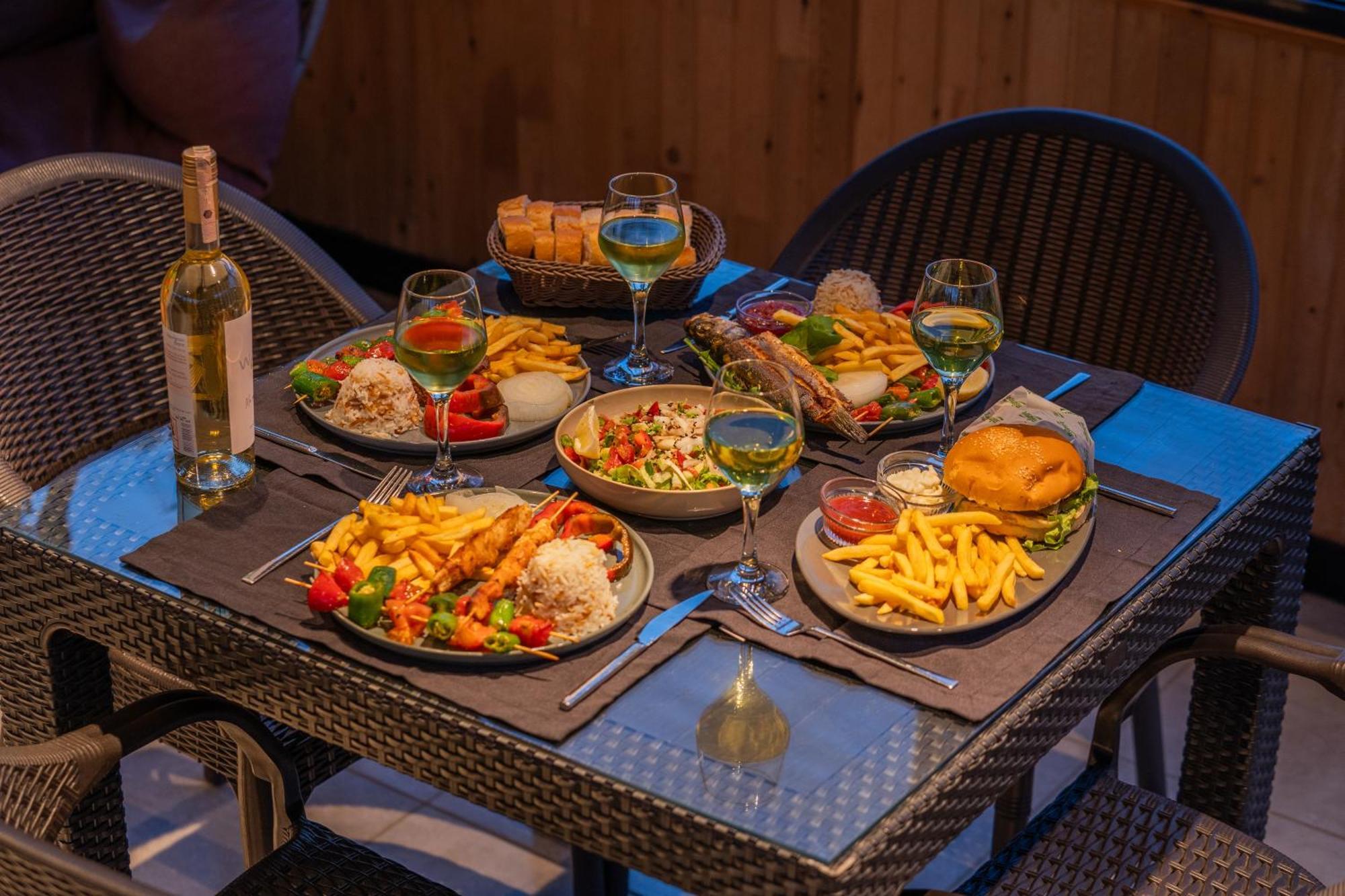 Karaöz Sapphire Bungalows Kumluca Bagian luar foto