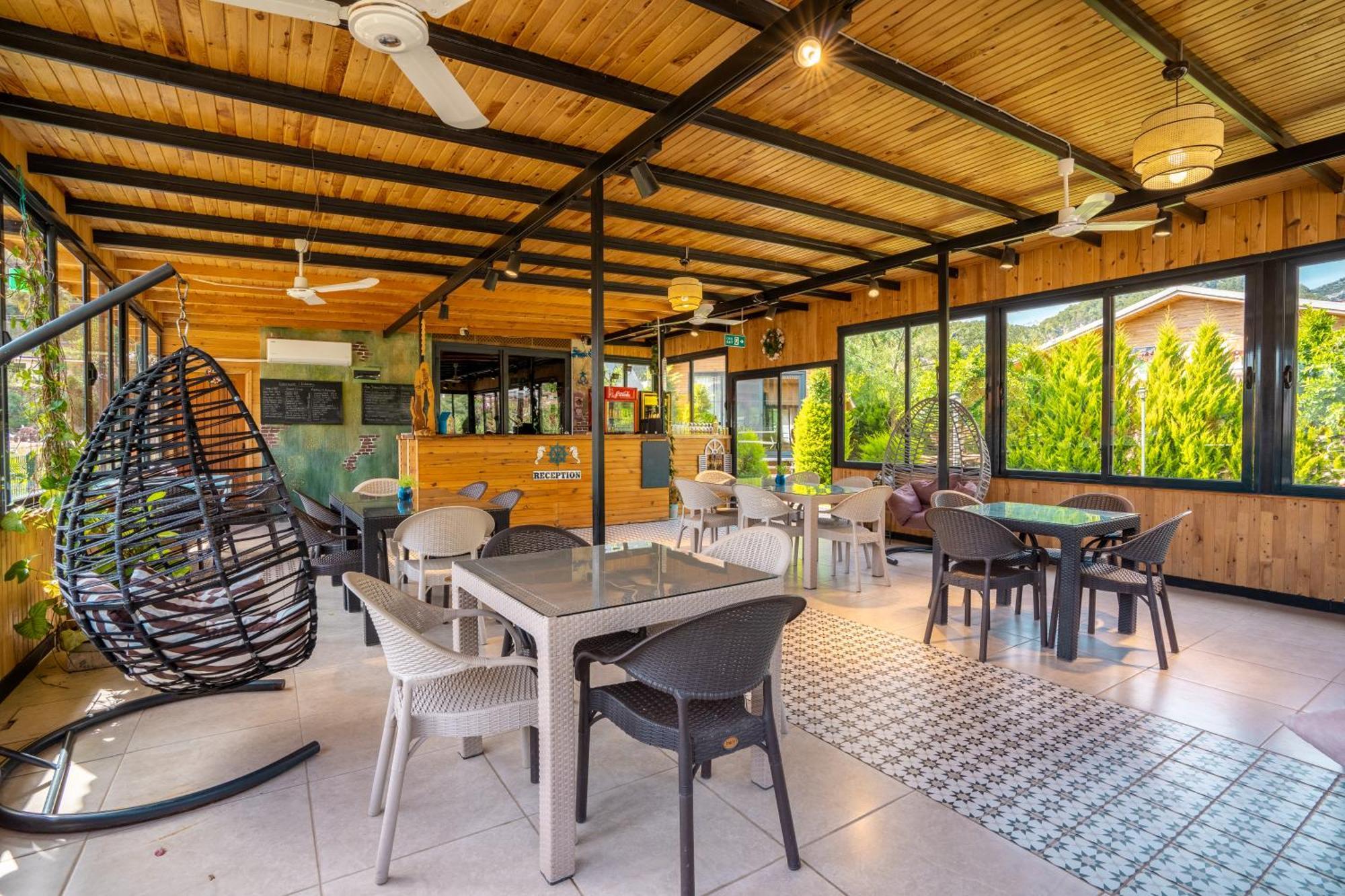 Karaöz Sapphire Bungalows Kumluca Bagian luar foto
