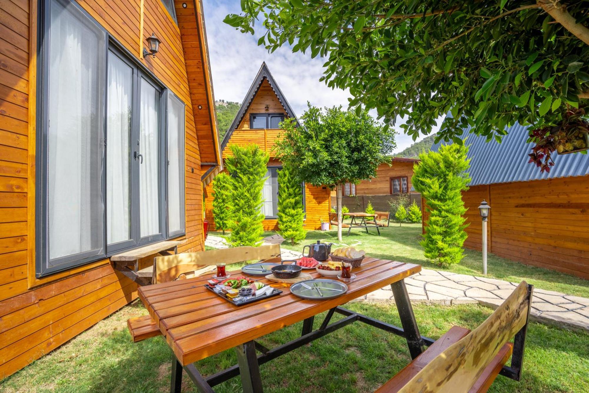 Karaöz Sapphire Bungalows Kumluca Bagian luar foto