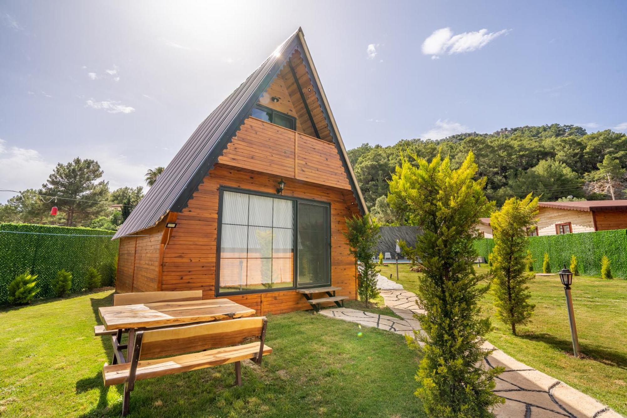 Karaöz Sapphire Bungalows Kumluca Bagian luar foto